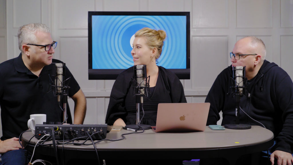 APP SHOW Podcast - Nov 3 - Sell Old Clothes for Cash and Cheaper Smartphone Plans for Canada